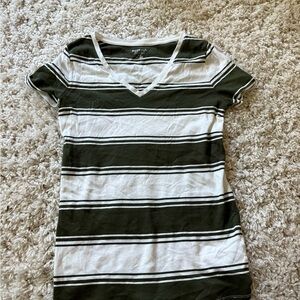 Merona Green Fitted Short Sleeve T-Shirt